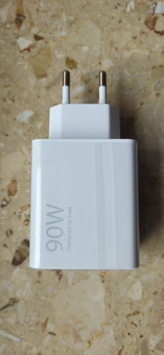 Зарядка 90W нова