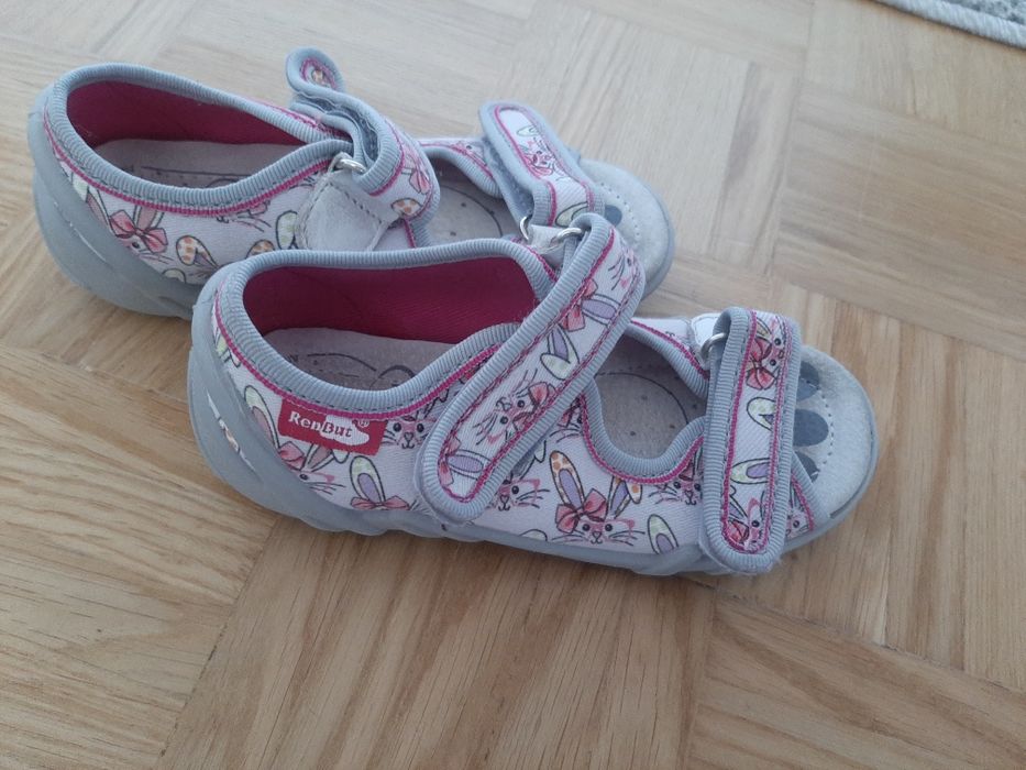 Kapcie RenBut rozm. 26