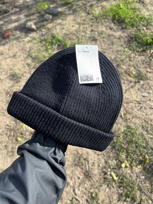 Чоловіча в'язана шапка H&M