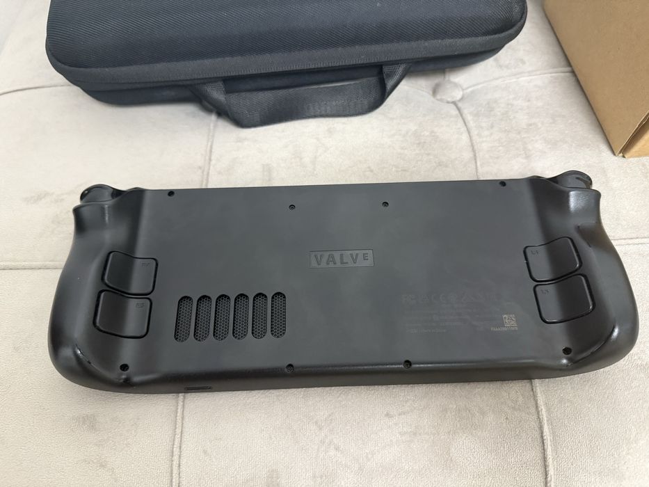 Steam deck LCD 64gbs + cartão sd 256gbs