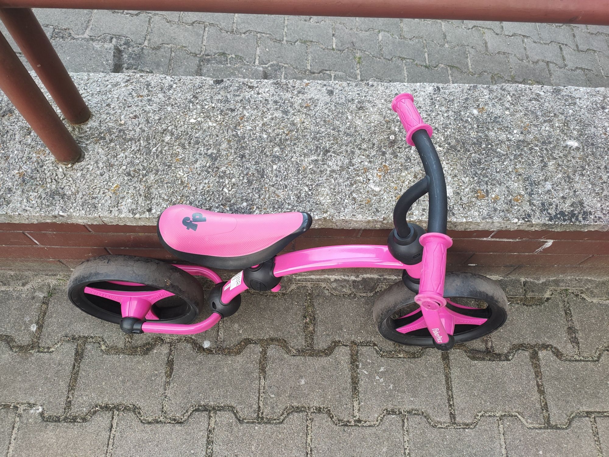 Rowerek biegowy / jeździk balansowy Smart Trike Fisher Price