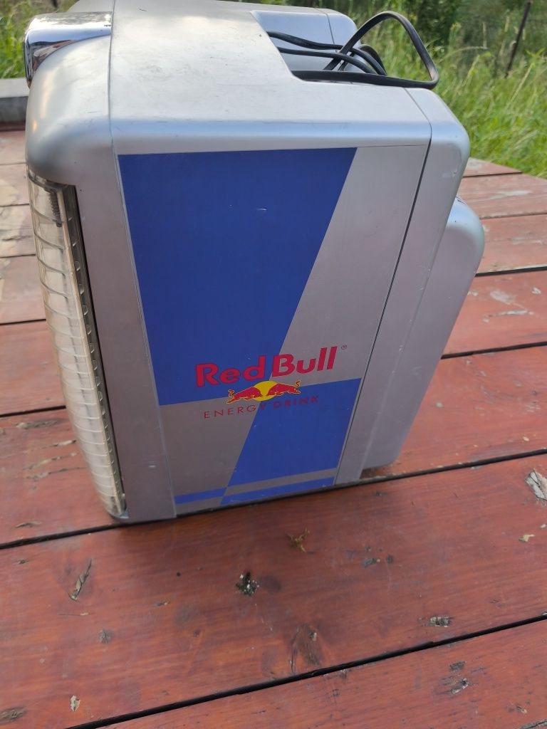 Chłodziarka mini RedBull