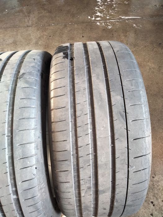 255 40 R20 Michelin