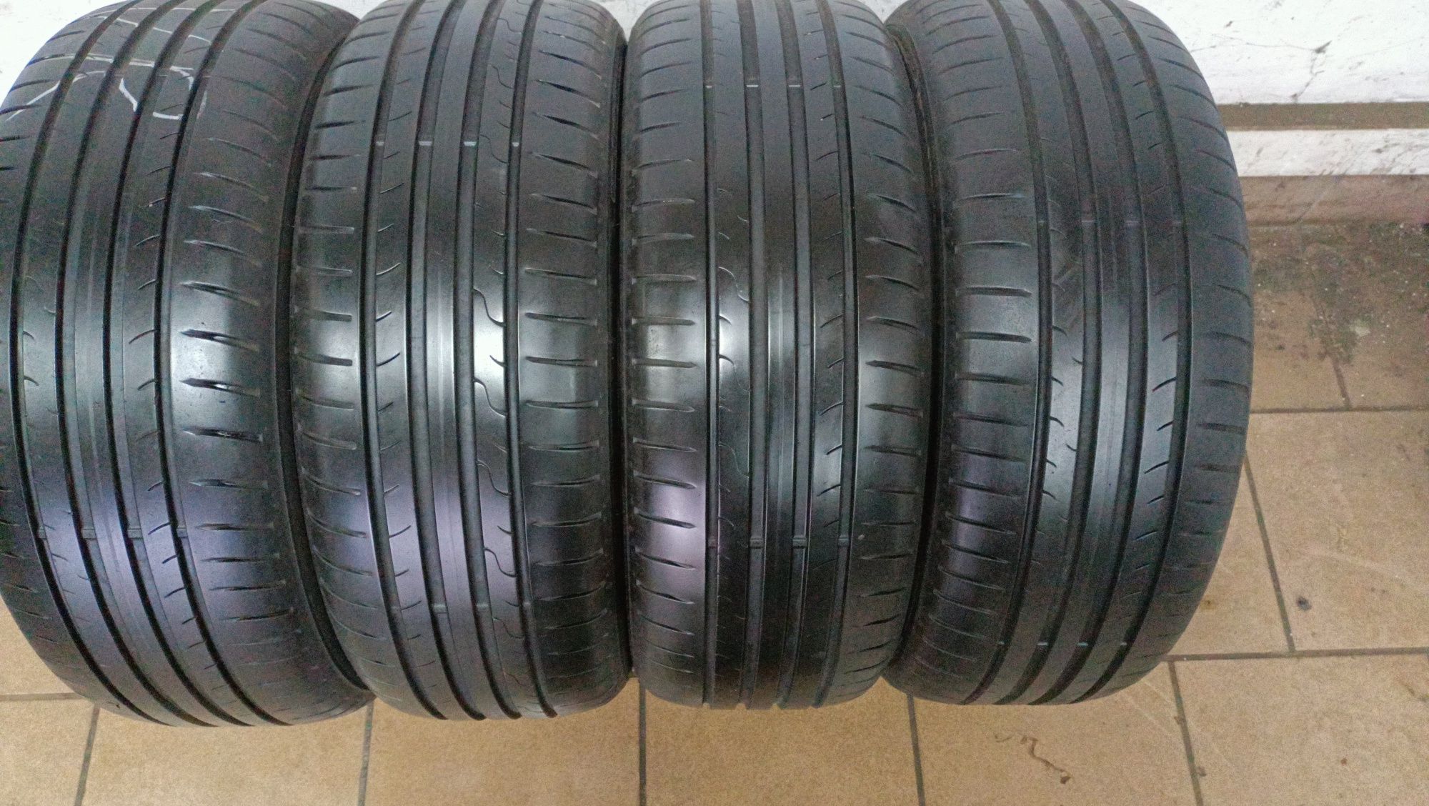 Opony letnie 205/55R17