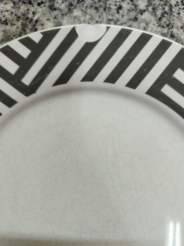 Serviço Mesa Gato Preto