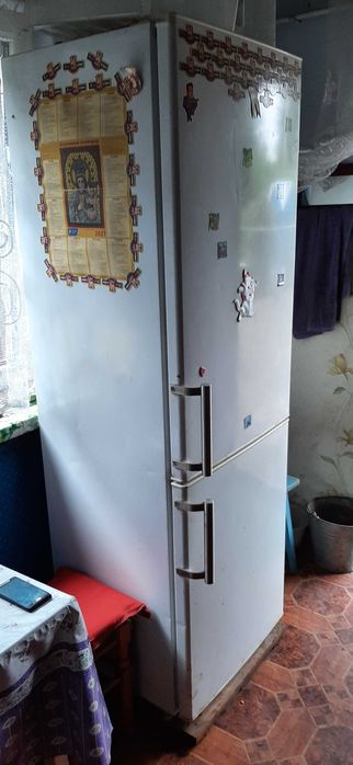 Холодильник. Недорого.