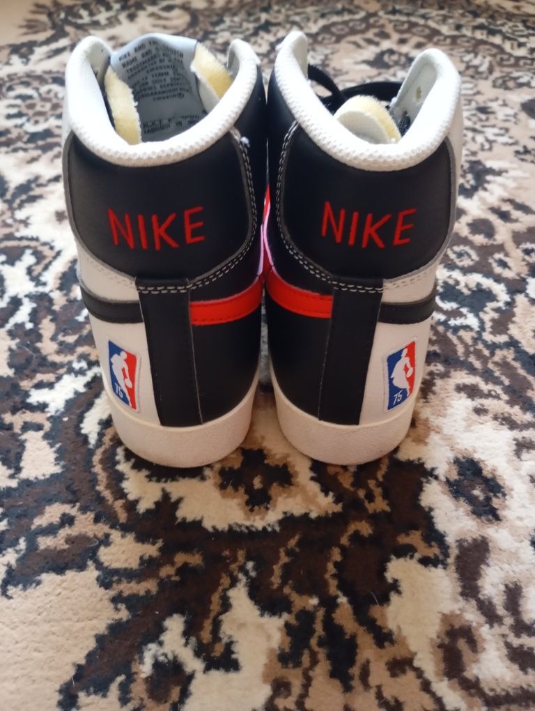 ‼️Nike Blazer Mid 77 EMB