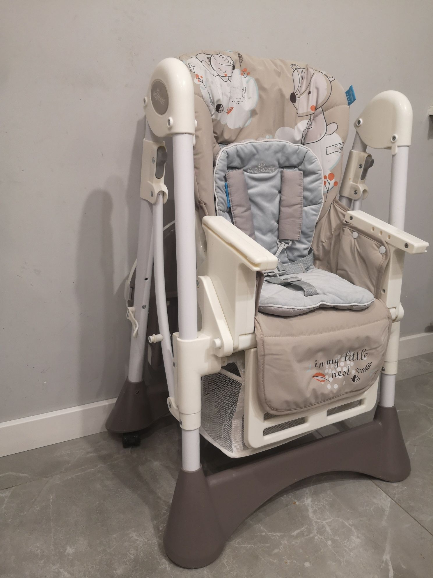 Krzesło krzesełko fotelik do karmienia dziecięce baby design
