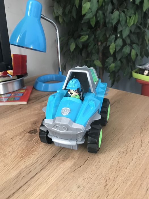 Psi patrol Rex z pojazdem