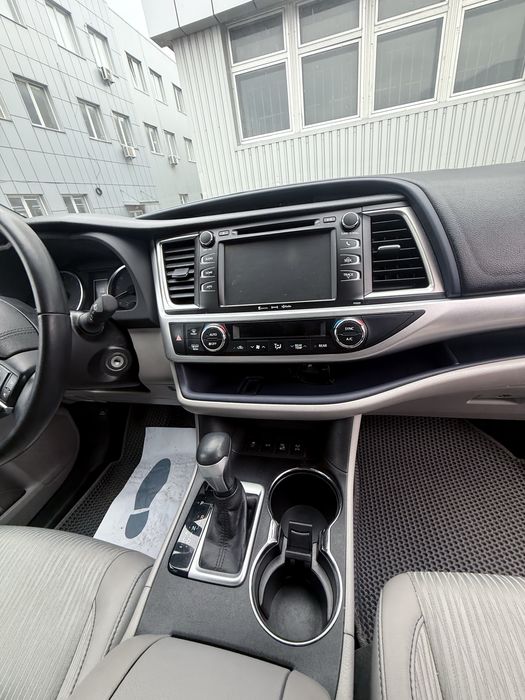 Toyota Highlander 2017 AWD 3.5 V6  Відмінний стан  110 000 км