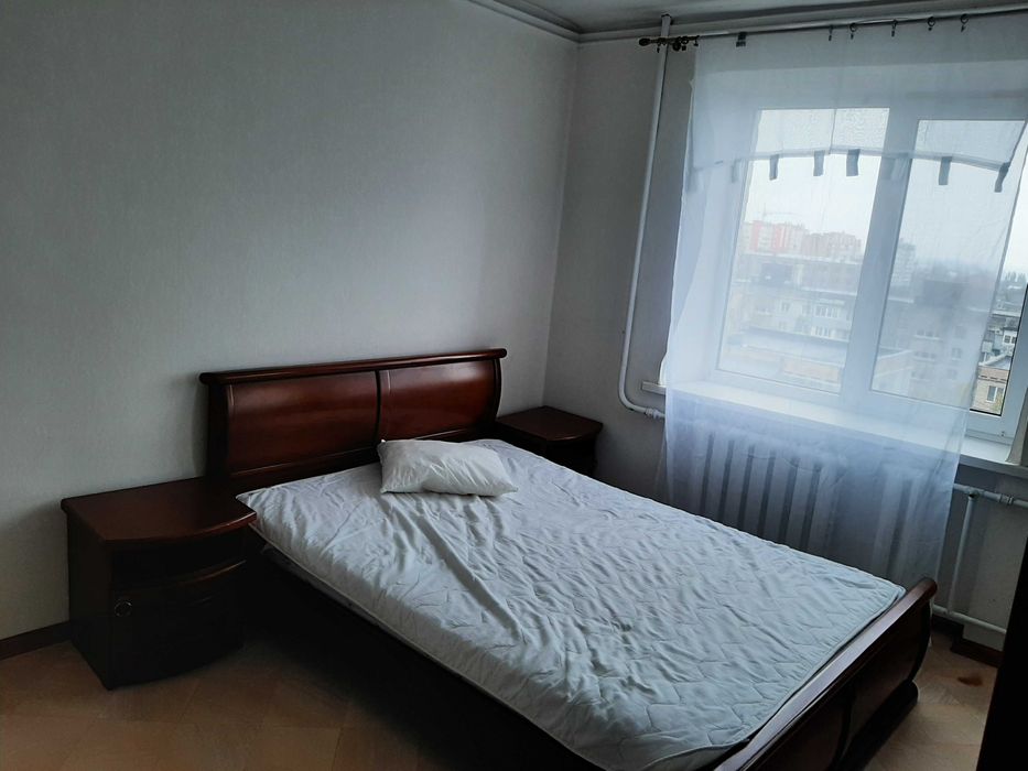 Продаж 2кк Пр.Центральний в гарному стані, без комісії для покупця, ц9