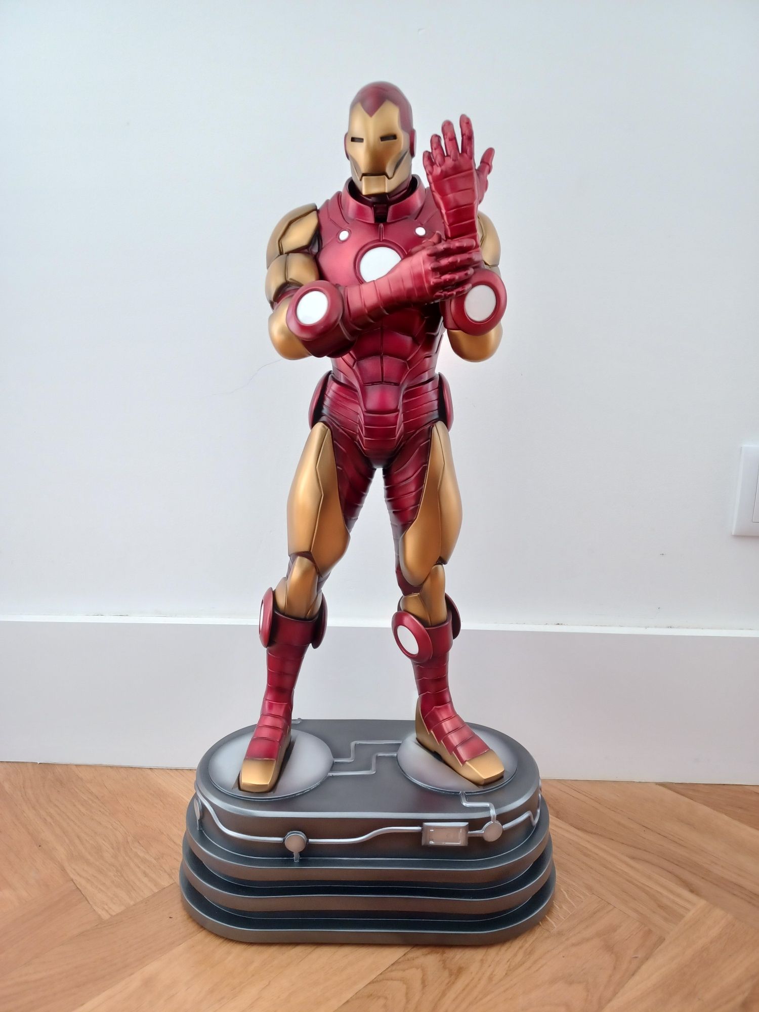 Iron Man 1/4 - CBS LABS