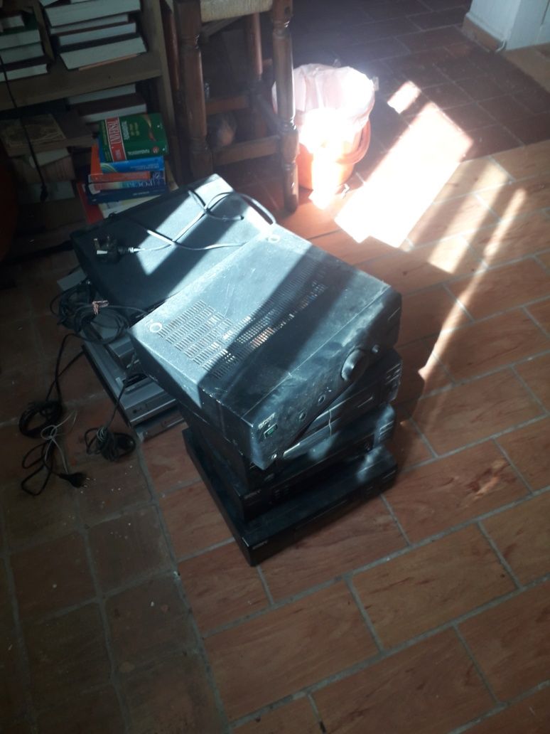 Sao ďeź dvds operacionais  em bom estado