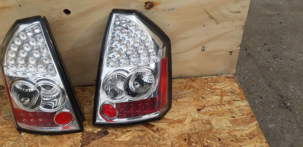 Lampa LED Chrysler 300 300c 04-10r tylna tył