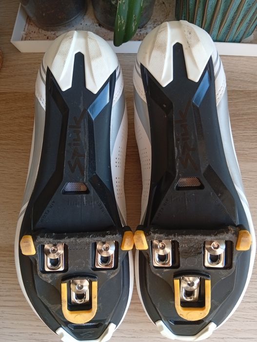 Sapatos de estrada spiuk