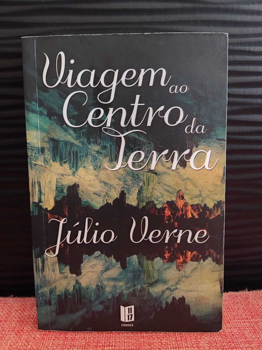 Viagem ao Centro da Terra - Júlio Verne