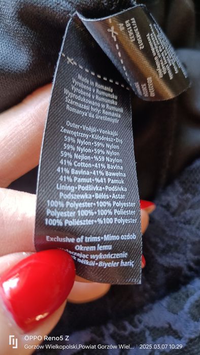 Koronkowa granatowa sukienka z podszewką. F&F
