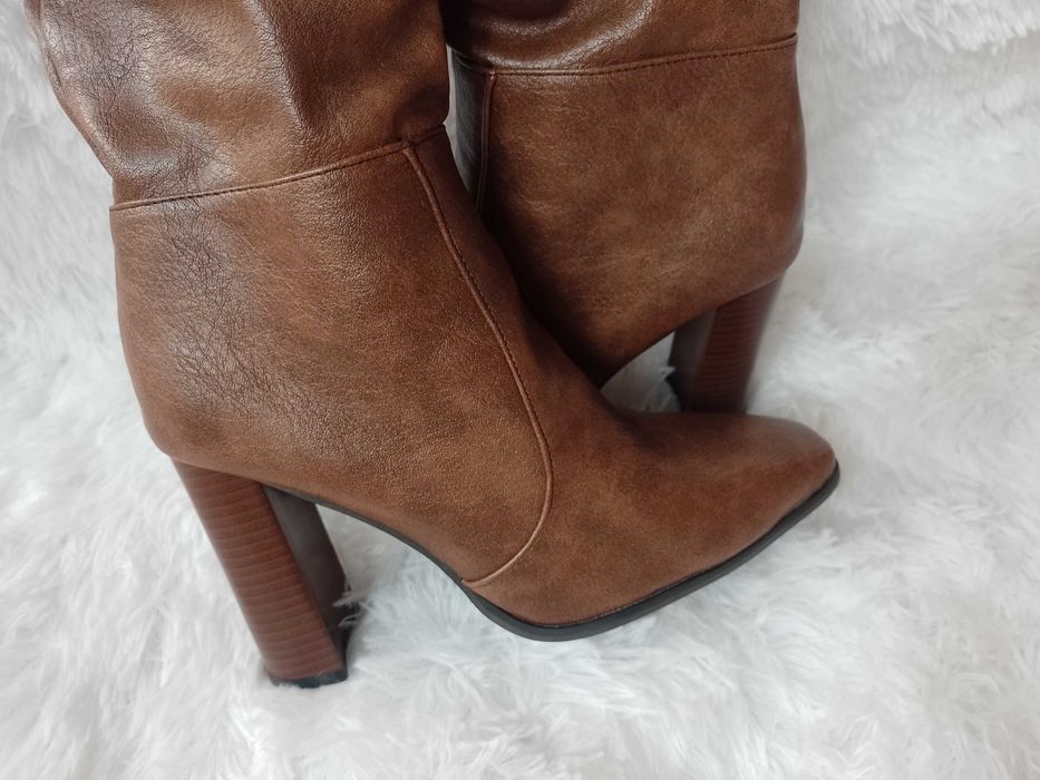 (39/40) Brązowe Kozaki za kolano muszkieterki wieczorowe, Nowe