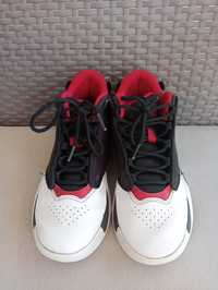 Buty Jordan max aura 4 GS rozmiar 36