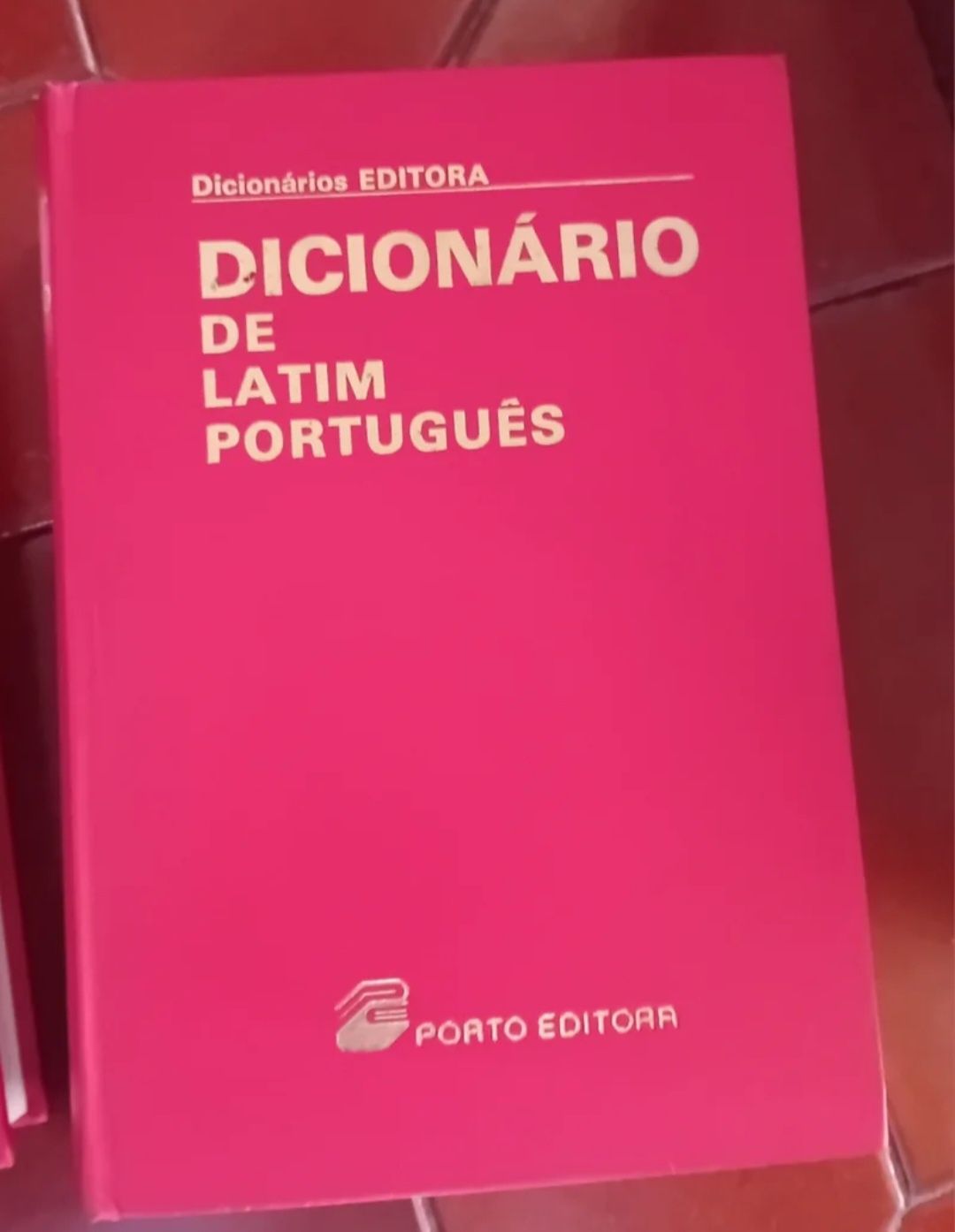 Dicionário Porto Editora,  Latim-Português
