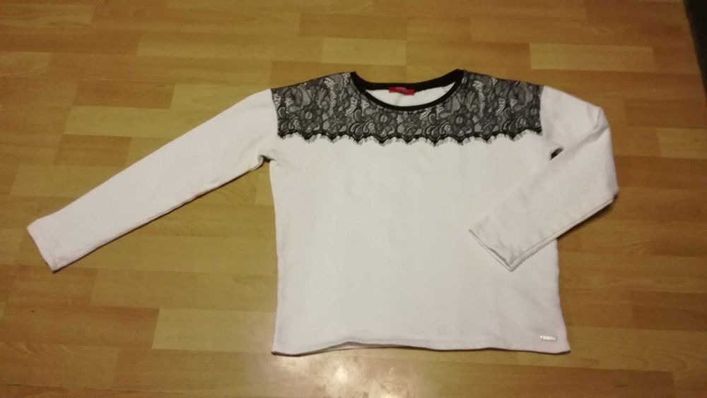 Bluzka GUESS r.M stan bardzo dobry