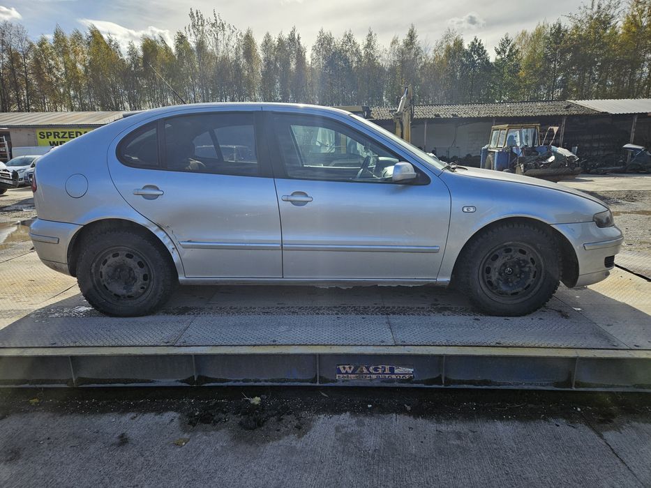 Seat Leon I Toledo II błotnik lewy prawy przód
