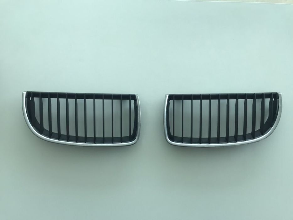 Grelhas Frontais BMW E90 Pretas