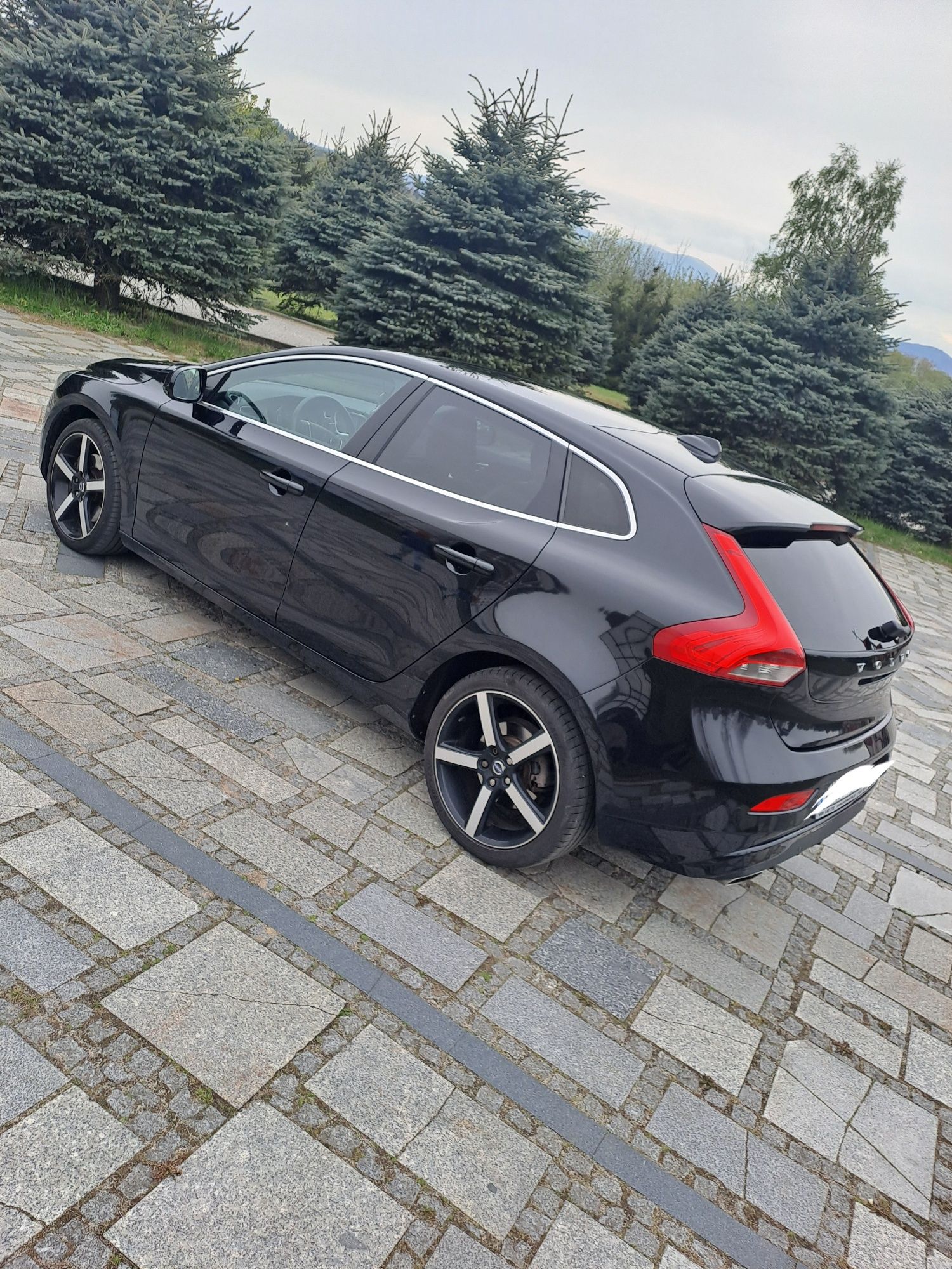 Volvo V40 2.0 D4 190KM