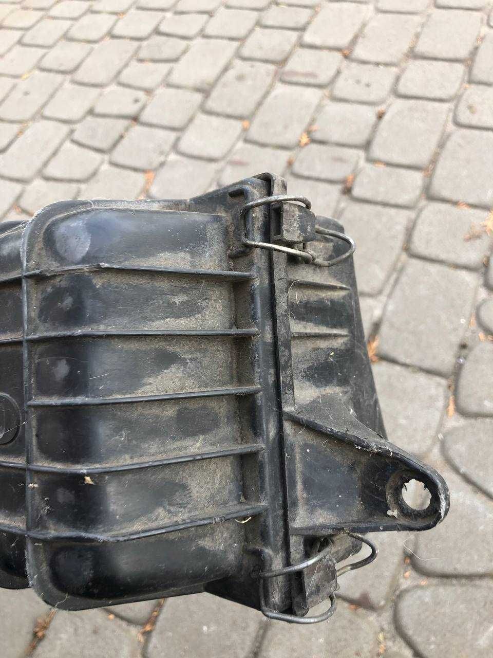 Корпус повітряного фільтра Вольво/Volvo 440. B16F B18F