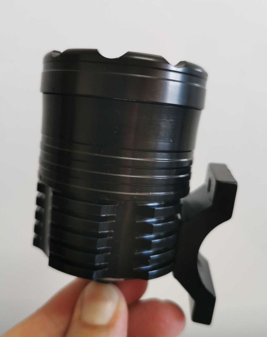 Faróis Universais Auxiliares / Nevoeiro leds / Motos / Motas ( NOVOS )