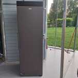 Chłodziarka na wino firmy haier 190cm.