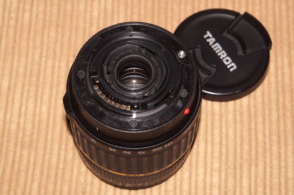 Tamron AF 18-200mm f/3.5-6.3 для Sony