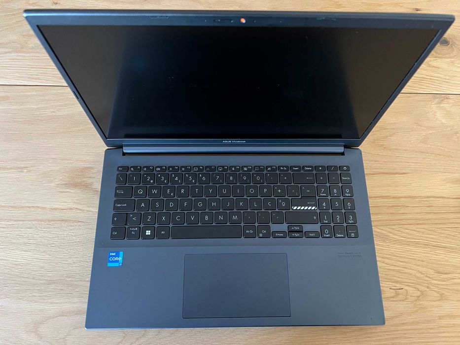 Portátil Asus K3500P Core i7 11th, 16Gb Ram, disco SSD M.2, Windows 11