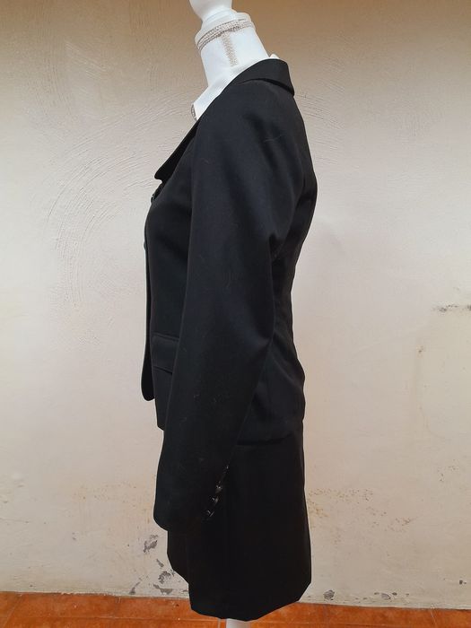 Traje académico feminino da Universidade de Aveiro