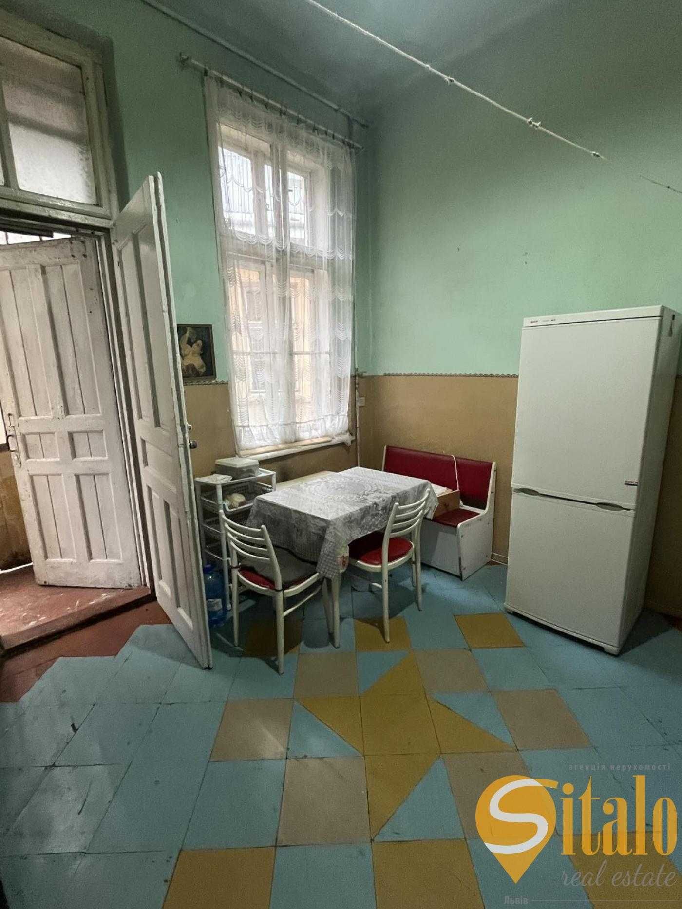 Продаж 2 кімнатної квартири, вулиця Степана Бандери