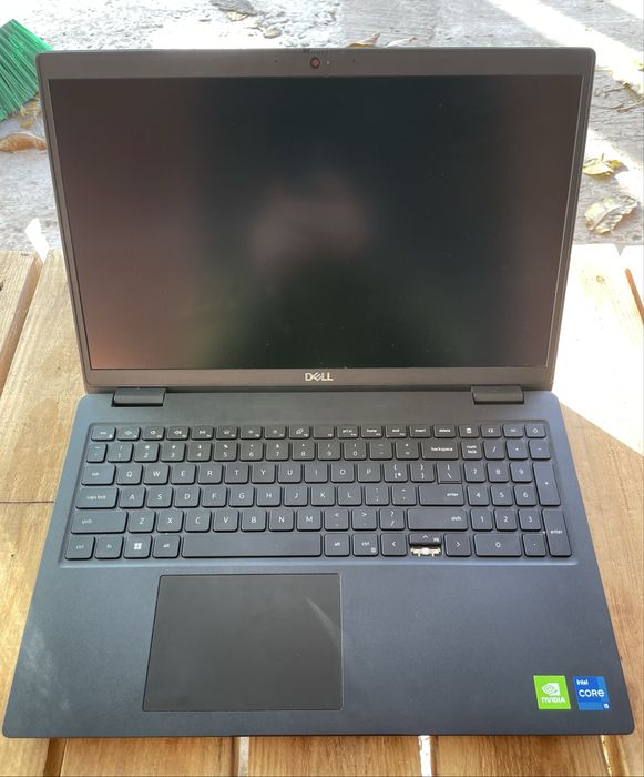 Dell Latitude 3520 | i5-1155G7 | MX350 | 8GB | 256GB NVMe | FHD IPS