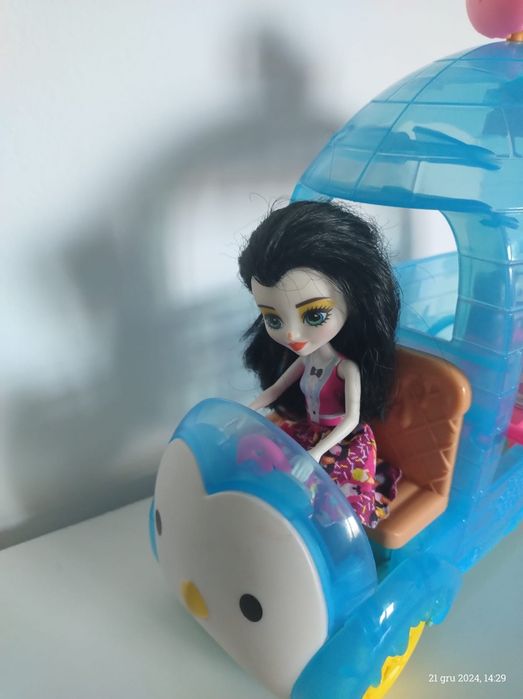 Lalka Enchantimals + budka z lodami