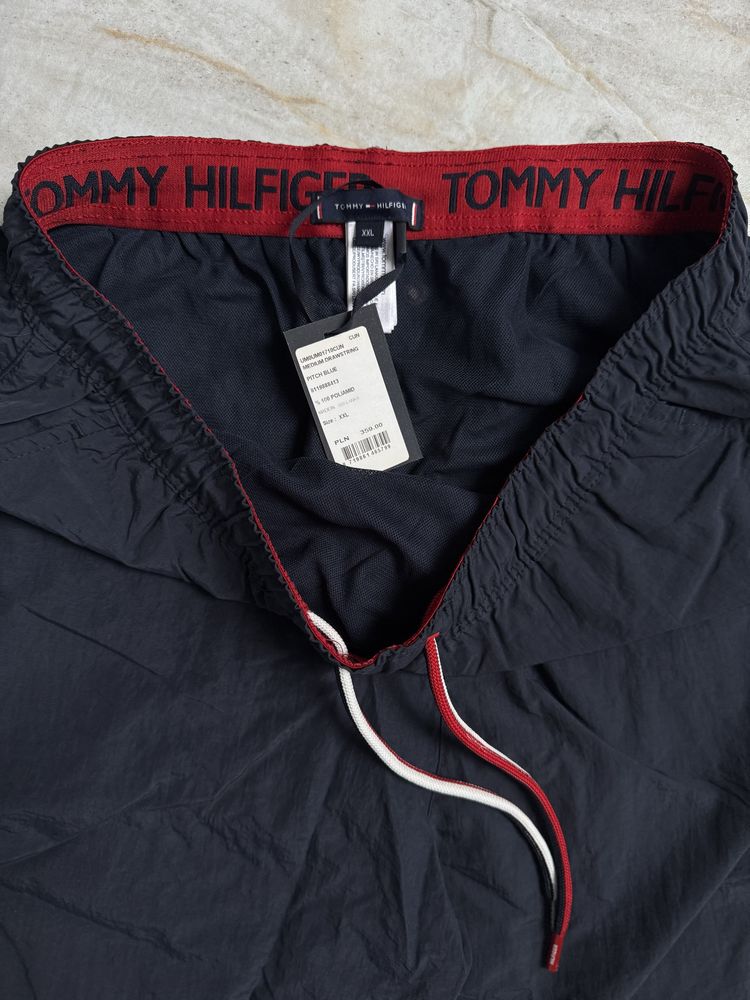 Granatowe męskie szorty Tommy Hilfiger r. XXL szybkoschnące
