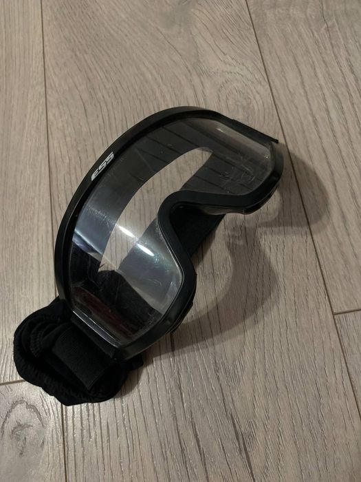 Захисні окуляри ESS