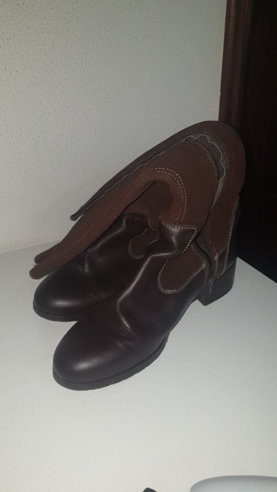 Botas de pele (marca desconhecida)