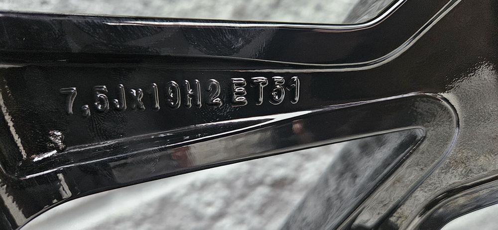Skoda Octavia 3/4 - Xtreme - felgi 19"