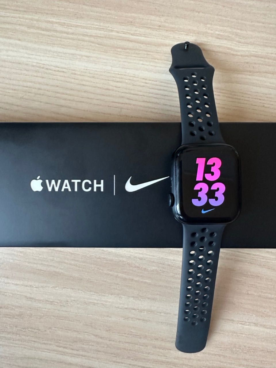 Apple Watch Series 7 45mm Nike