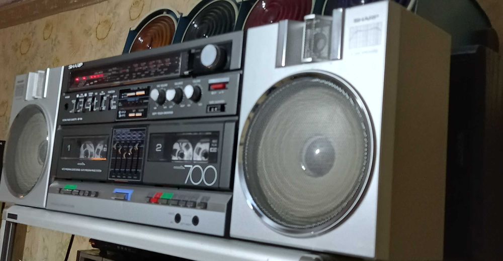 Продам SHARP-GF 700