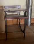 Secretária de escola vintage