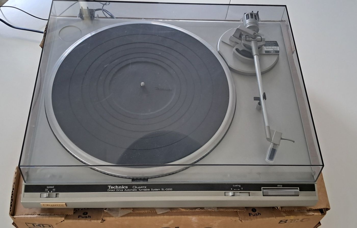 Gramofon sl-q200 Technics