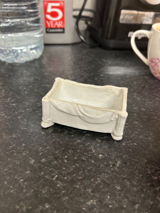 Статуетка з позолотою