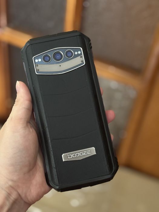 Захищений смартфон Doogee V30 (8+256Gb, АКБ 10800 мАч, 5G)
