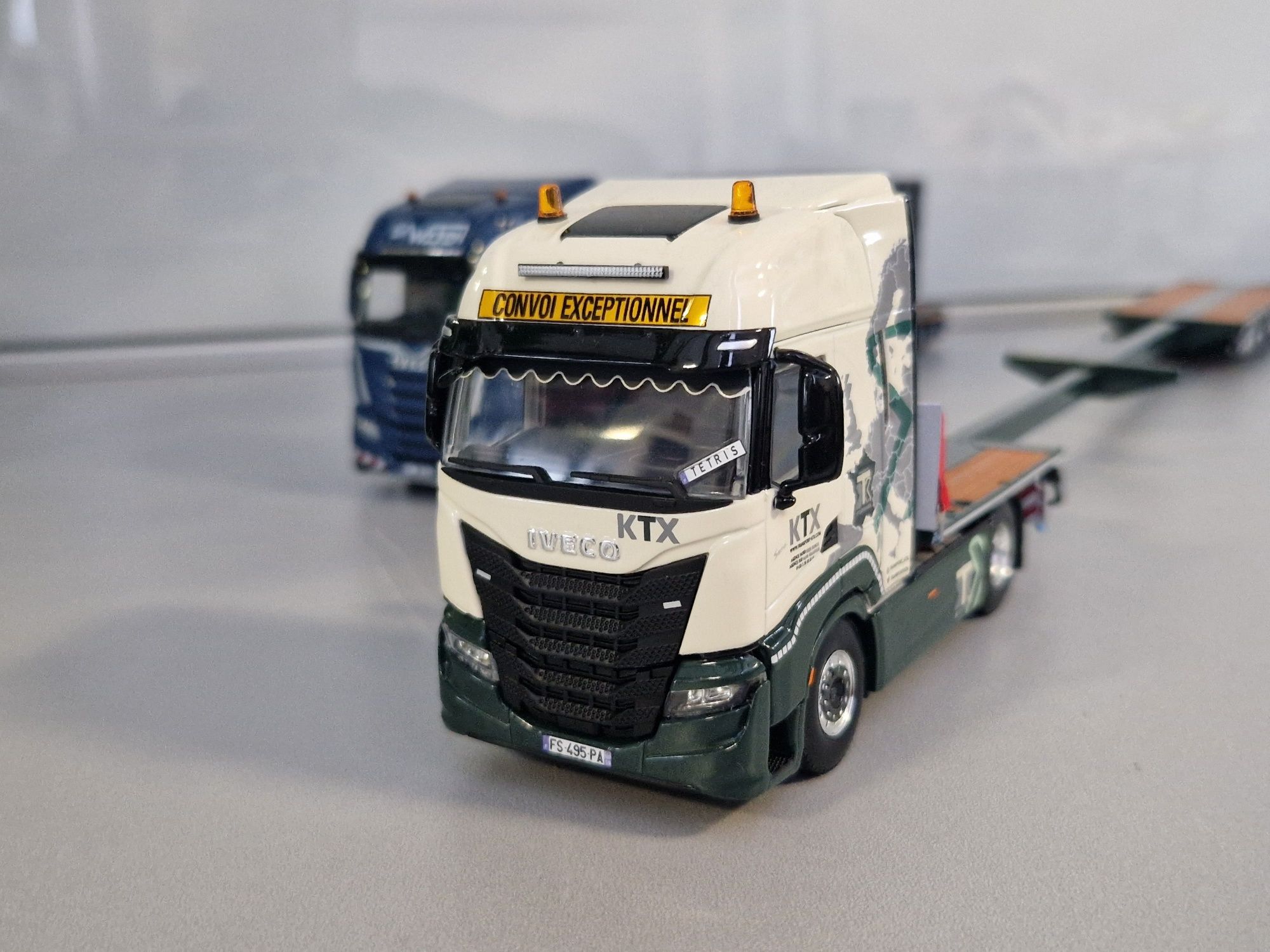 Iveco S-way Nooteboom model 1:50