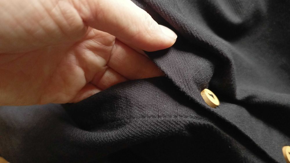 Długa czarna sukienka z białym wzorem - 100% bawełna