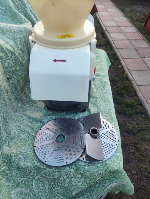 Протирочная машина овощерезка  мпр-350